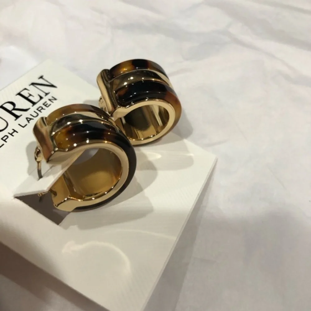 Lauren Ralph Lauren‎ tortoiseshell half moon cuff earrings brand new